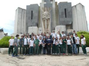Visita guiada al Circuito Cultural Cementerio nico con alumnos del Colegio San Cayetano